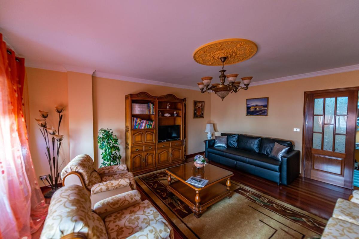 Apartamento Lemavos Monforte De Lemos Ngoại thất bức ảnh